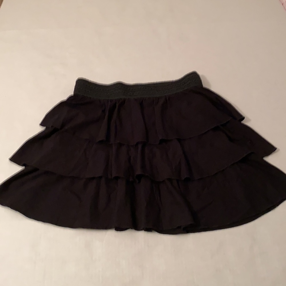 H&M black tiered ruffled skirt - Picture 8 of 8